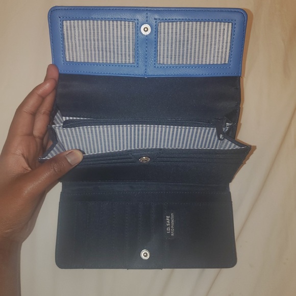 Nautica Money Manager Clutch Organizer Wallet - Picture 4 of 6